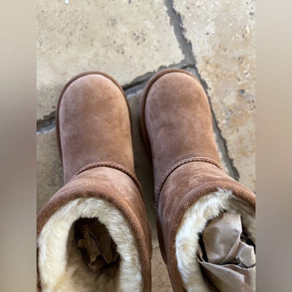 UGG Kids Tan Boots Size 12 - Picture 7 of 8